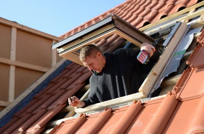 Pose de fenêtres de toit Velux à Châbons